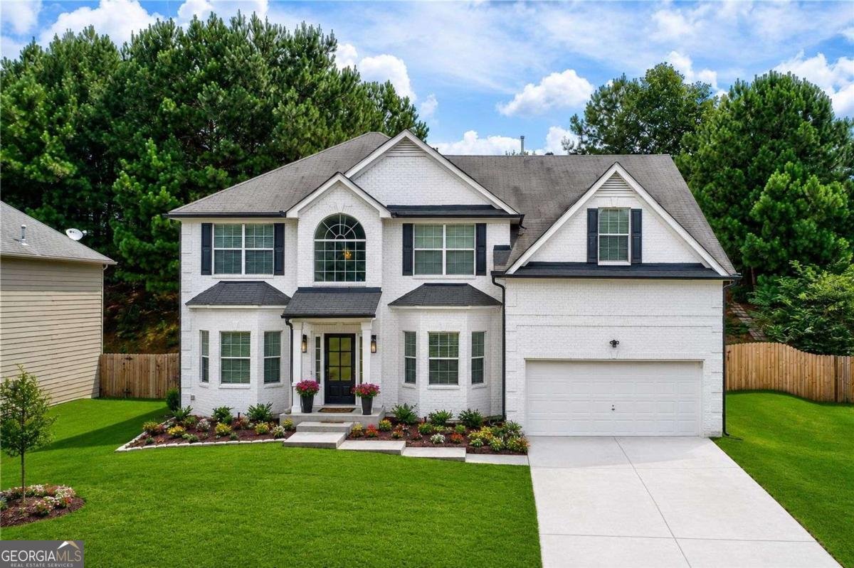 137 Farm Valley Drive Canton - main photo