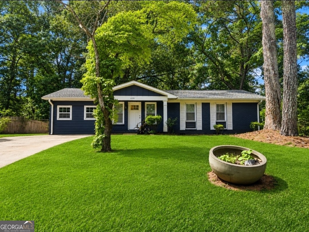 1551 Pine Glen Circle Decatur - main photo
