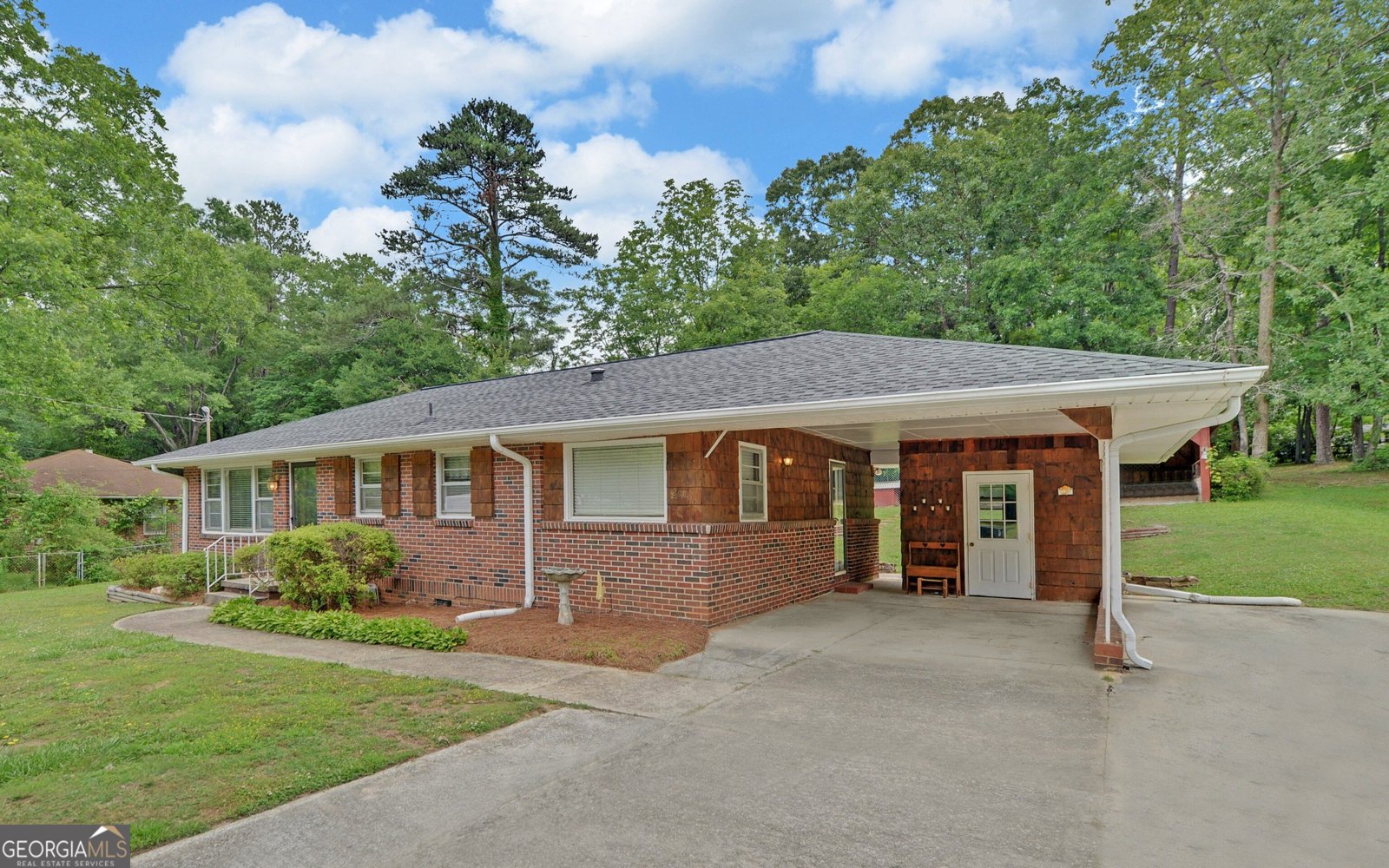 211 Hilltop Lane Toccoa - main photo