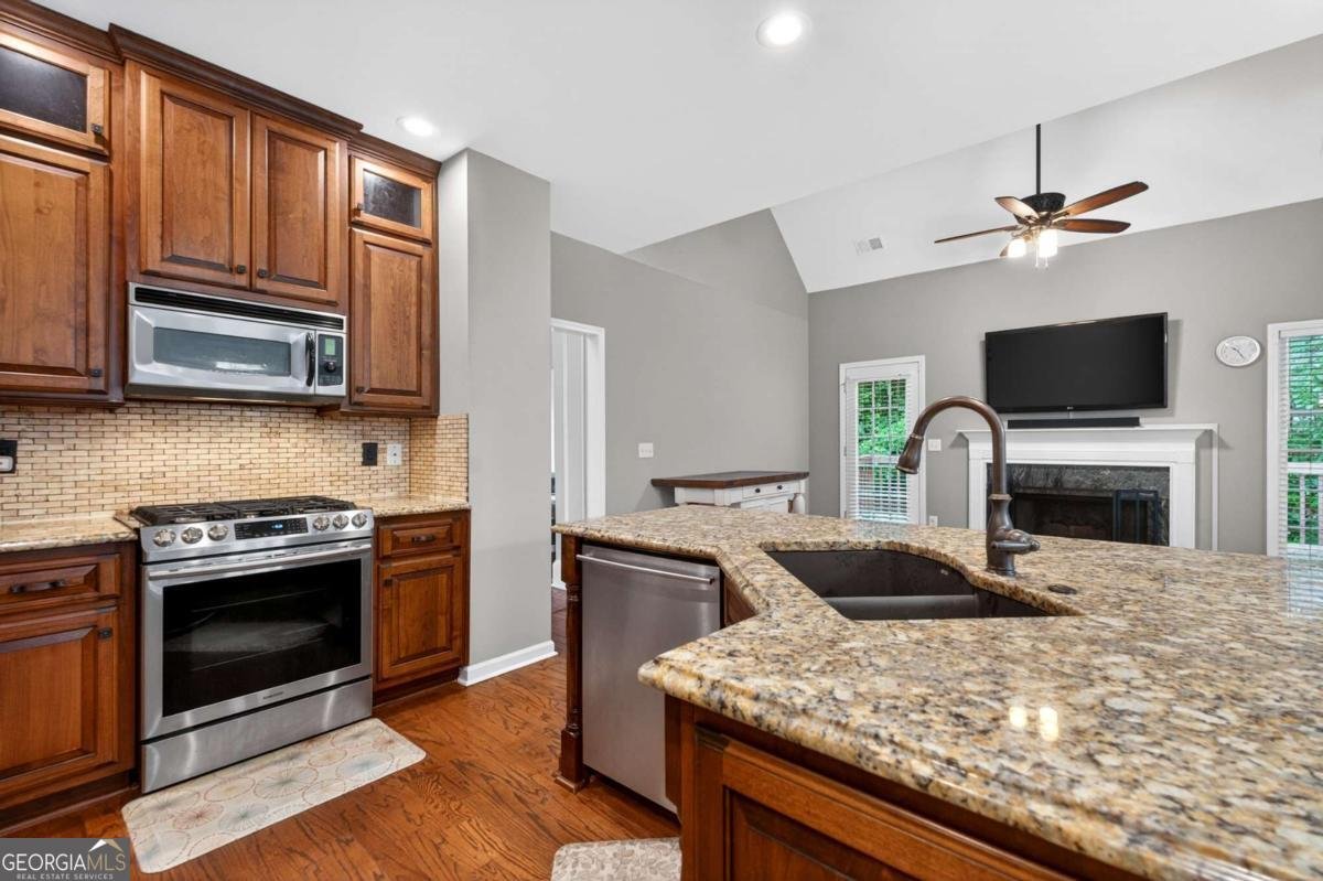4557 Village Springs Place Atlanta - Photo 9