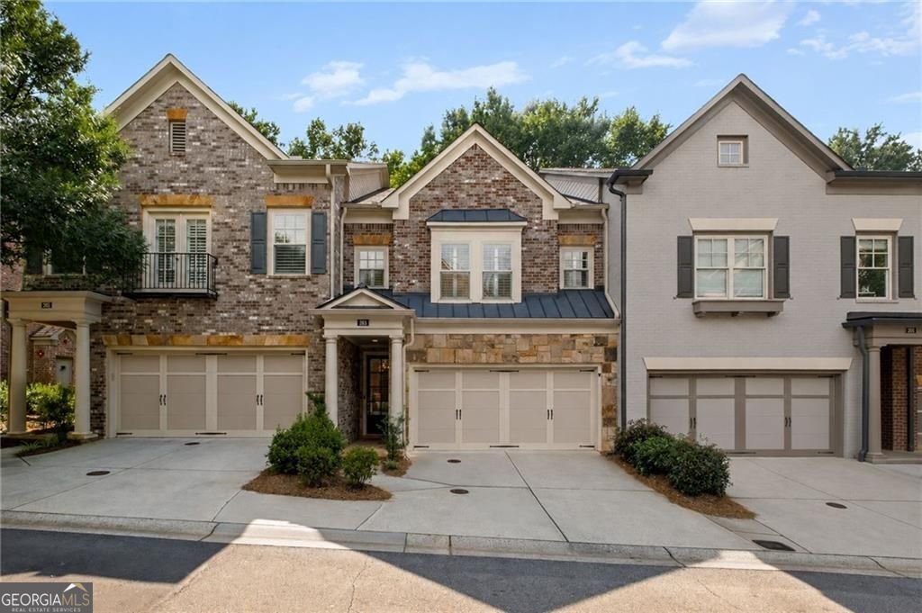 203 Nottaway Lane Alpharetta - main photo