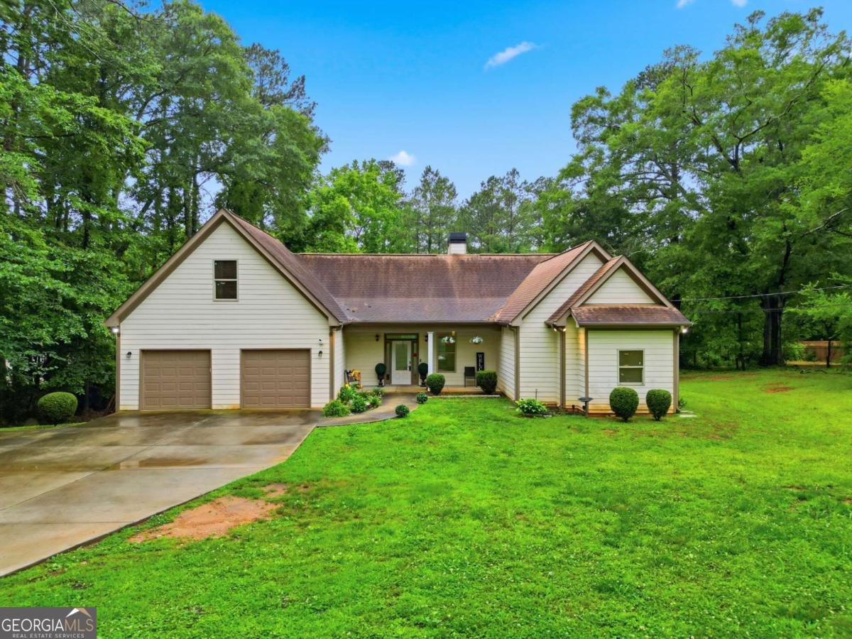 5448 Hiram Lithia Springs Road Powder Springs - main photo