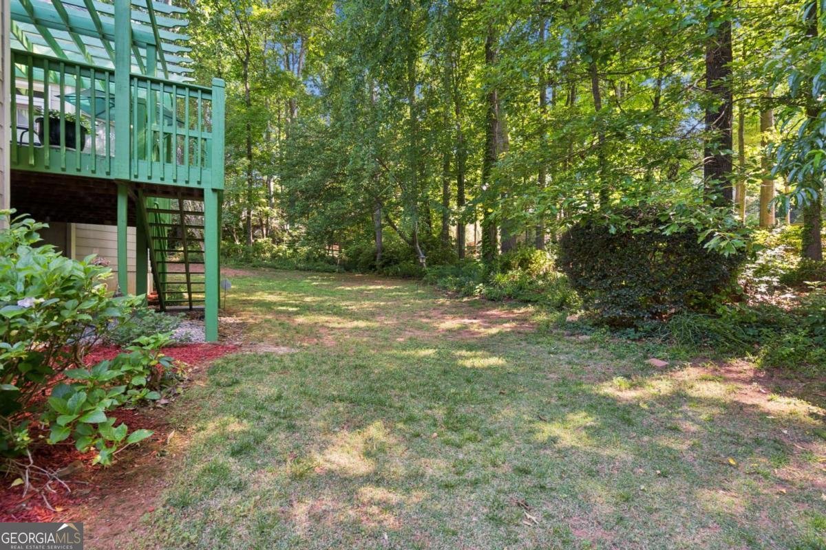 1611 Flowering Dogwood Drive Powder Springs - Photo 11
