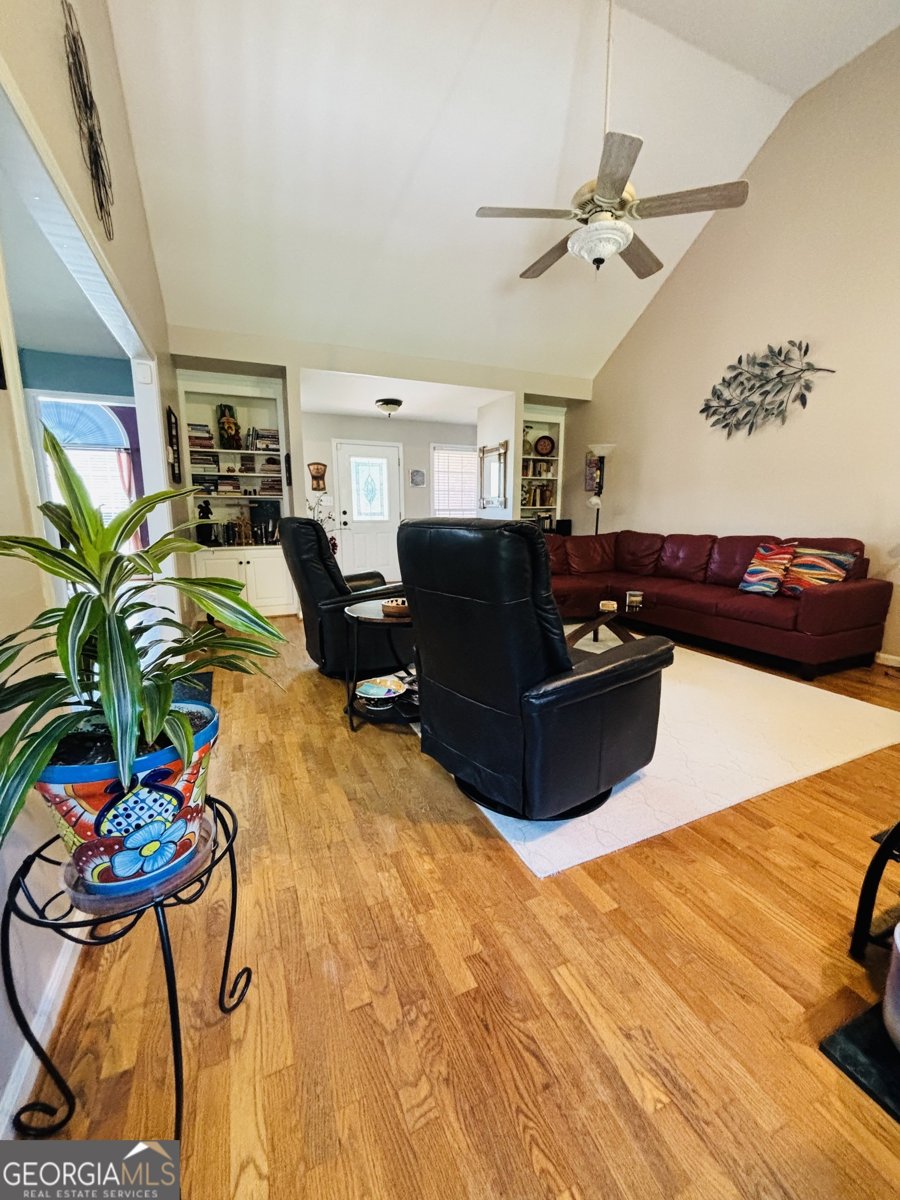 740 Saint Ives Lane Athens - Photo 7