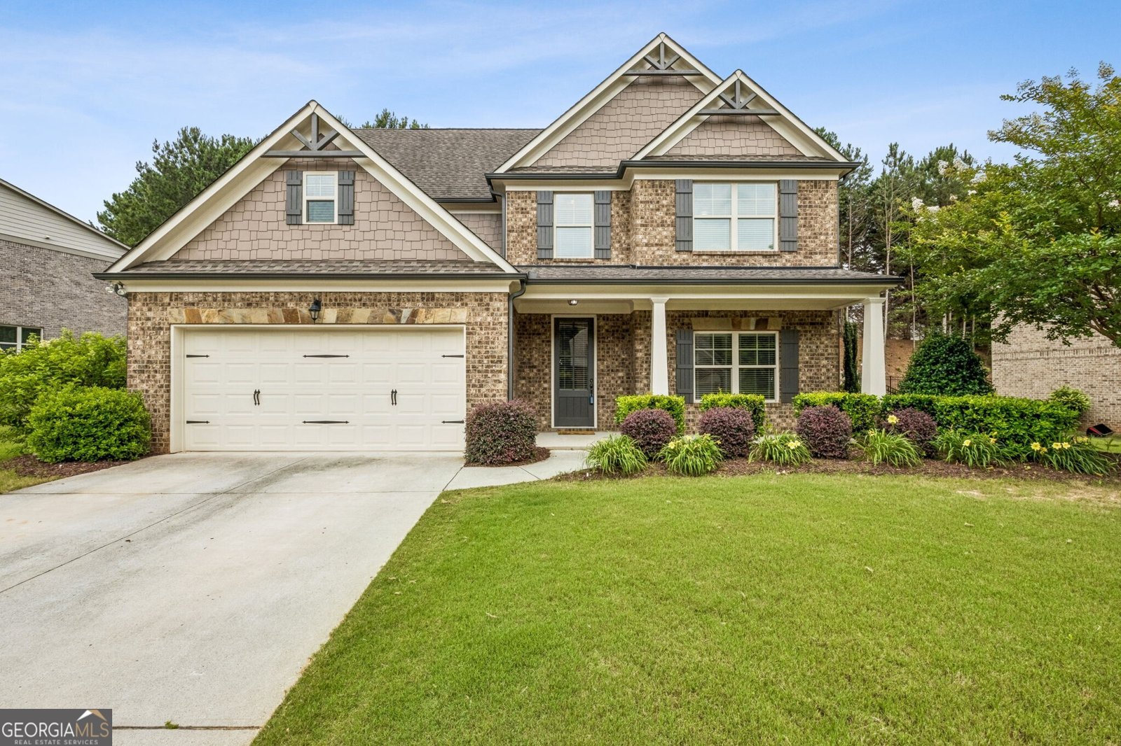 4327 Chesterfield Court Buford - main photo