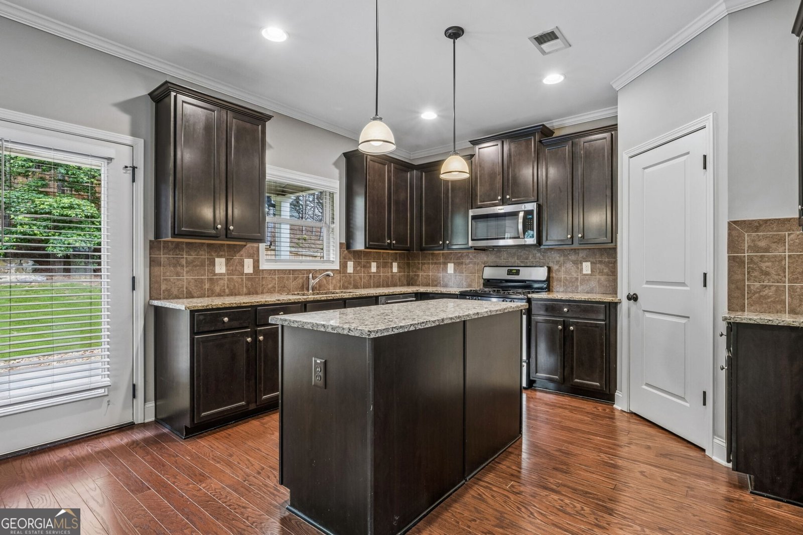 4327 Chesterfield Court Buford - Photo 25