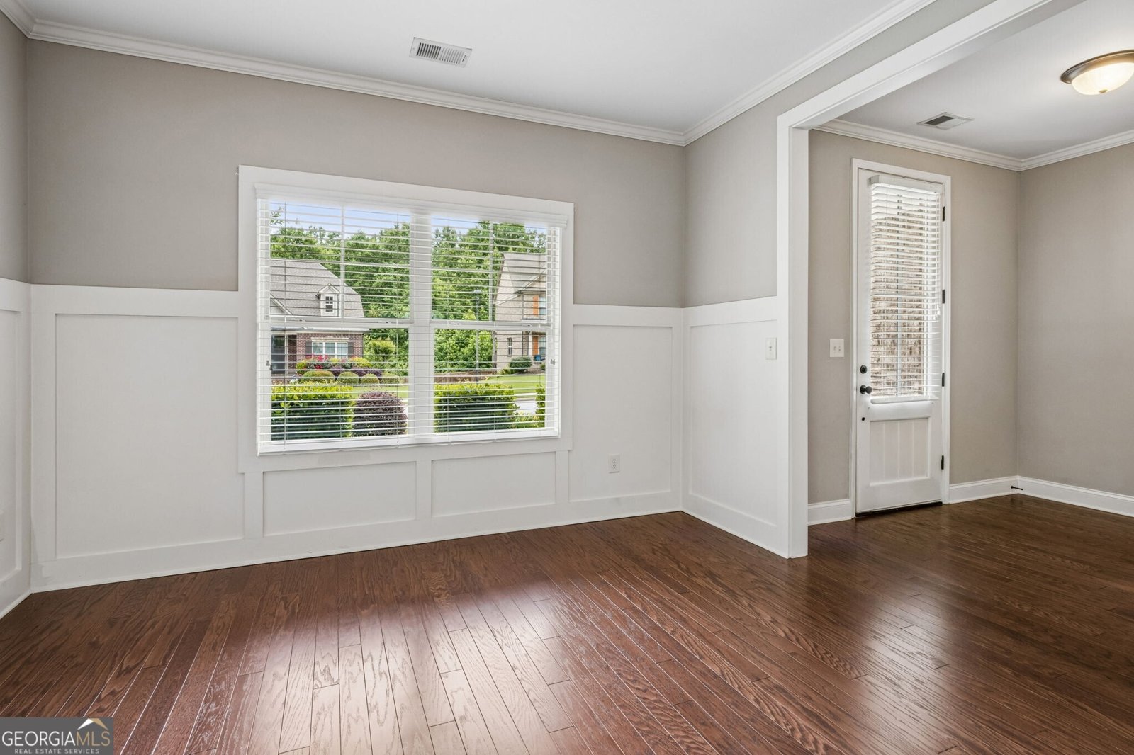 4327 Chesterfield Court Buford - Photo 8