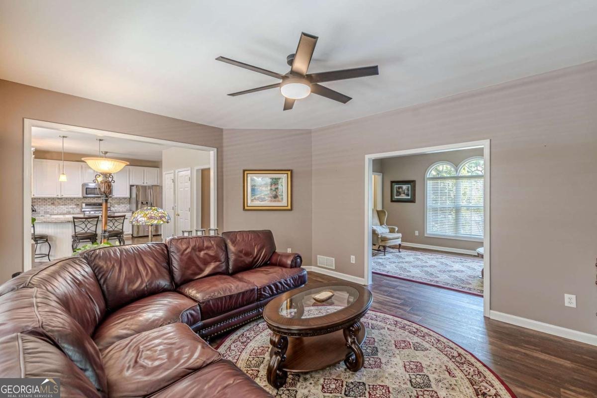 4556 Waldens Farm Court Powder Springs - Photo 24