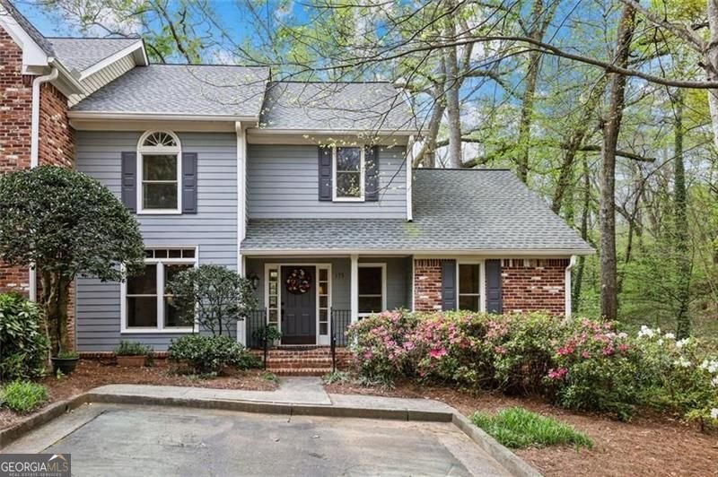 175 Riverview Trail Roswell - main photo