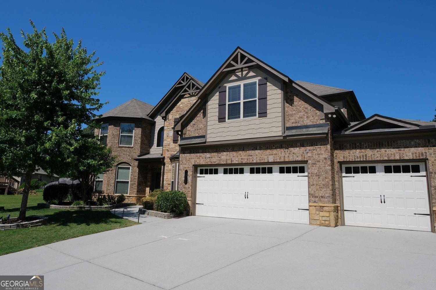 1311 Azalea Brook Drive Lawrenceville - main photo