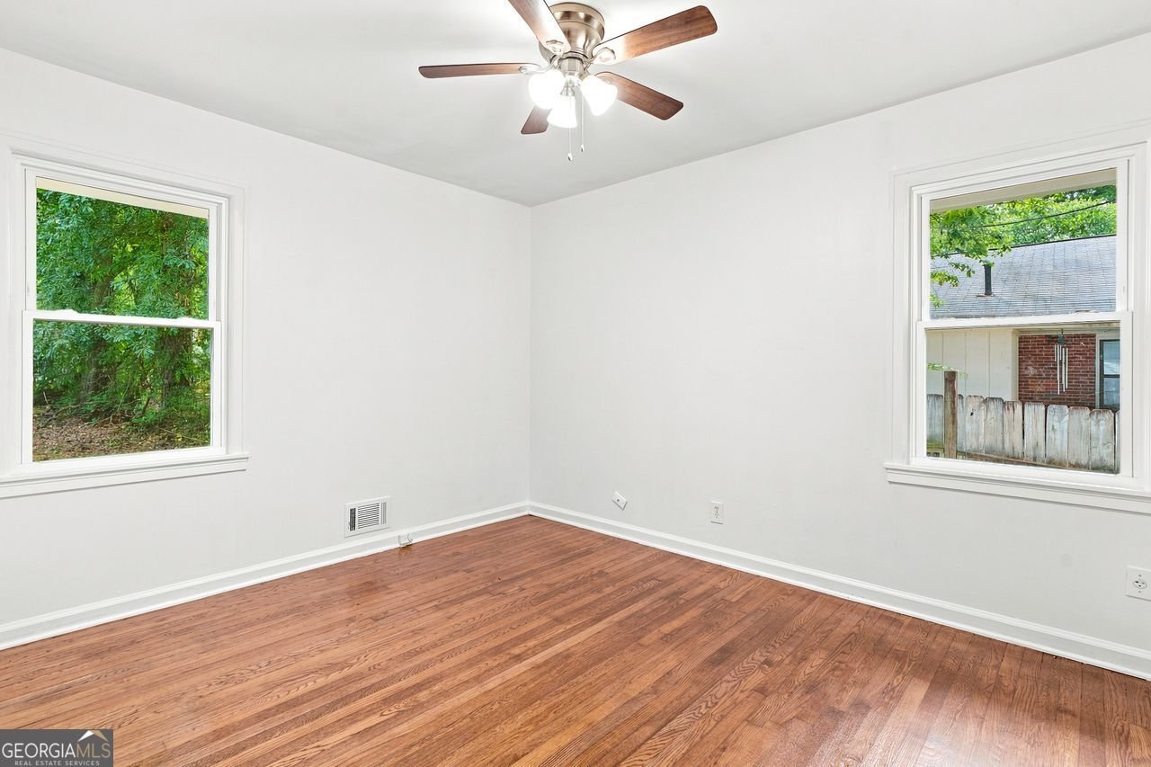 1445 Varner Road Marietta - Photo 10
