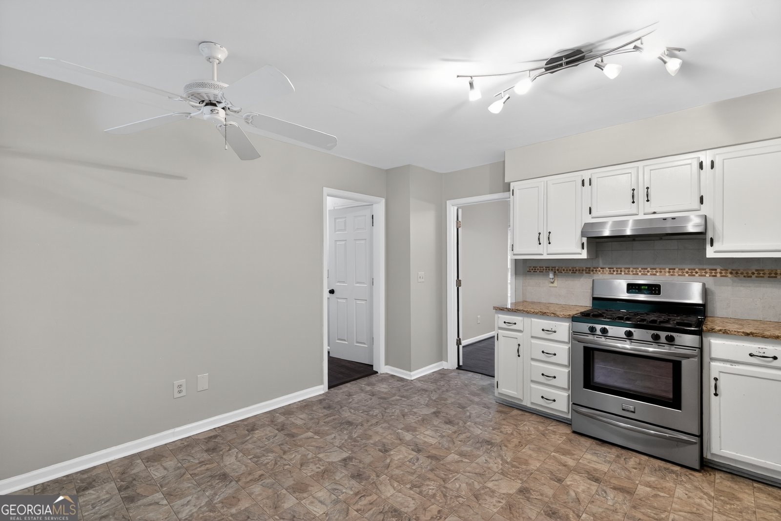 3999 Tall Pine Drive Marietta - Photo 12