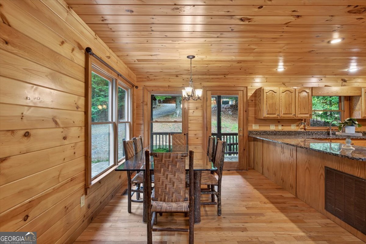 648 Stuart Mountain Road Mineral Bluff - Photo 16