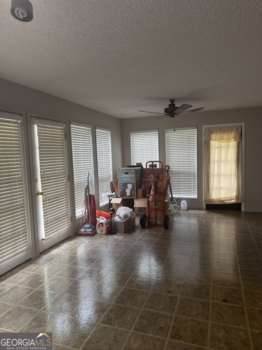 406 Covered Bridge Road Covington - Photo 14