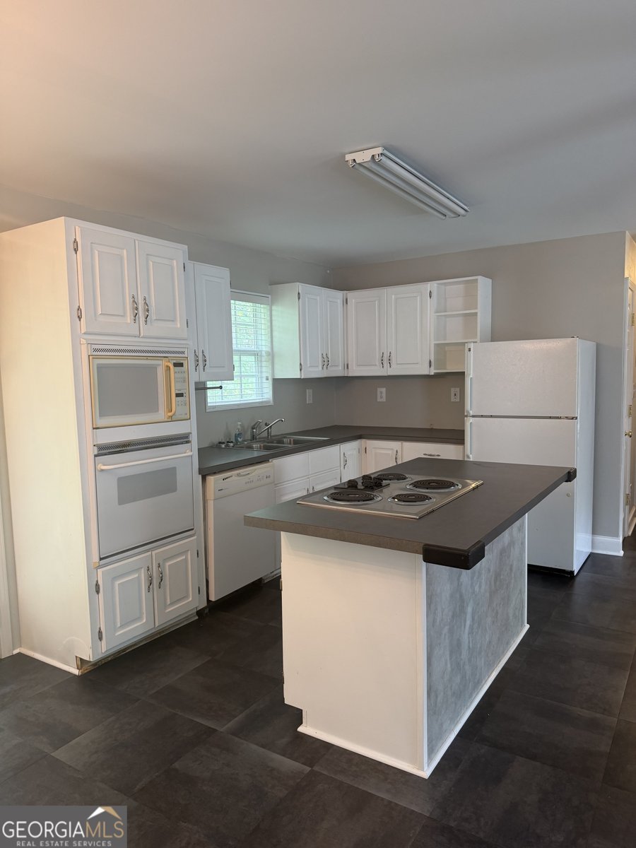 406 Covered Bridge Road Covington - Photo 25