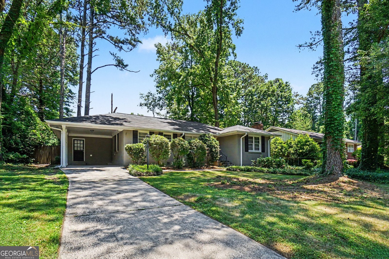 533 Robin Lane Marietta - main photo