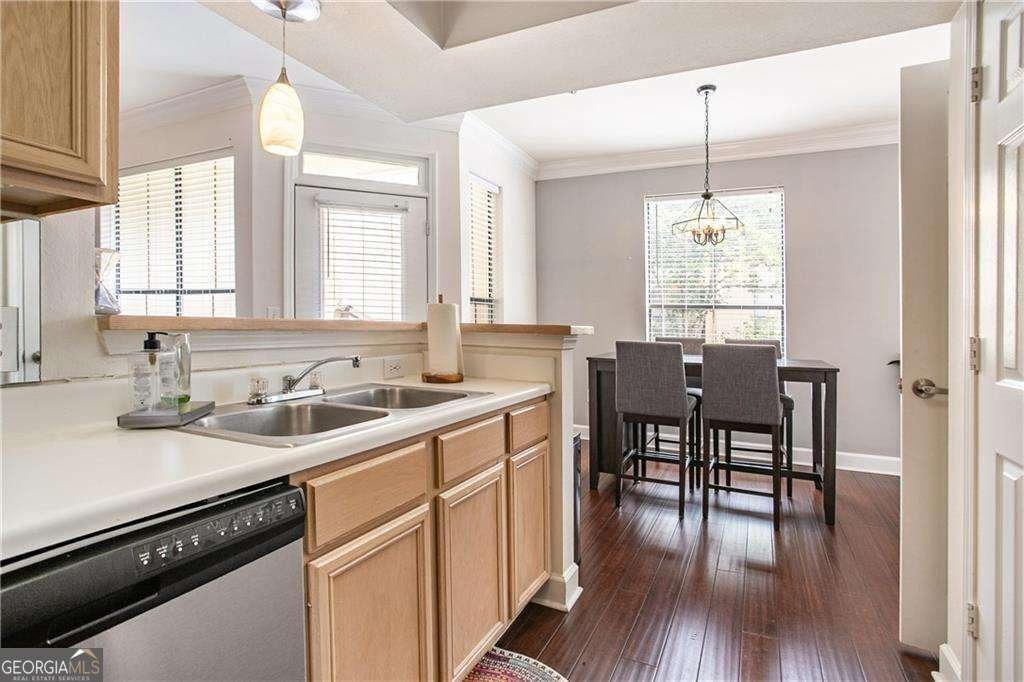3777 Peachtree Road Atlanta - Photo 7