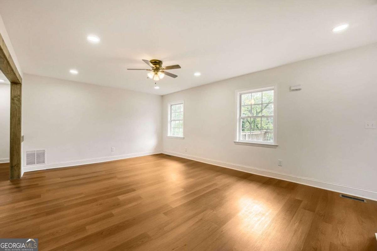472 Rigby Street Marietta - Photo 9