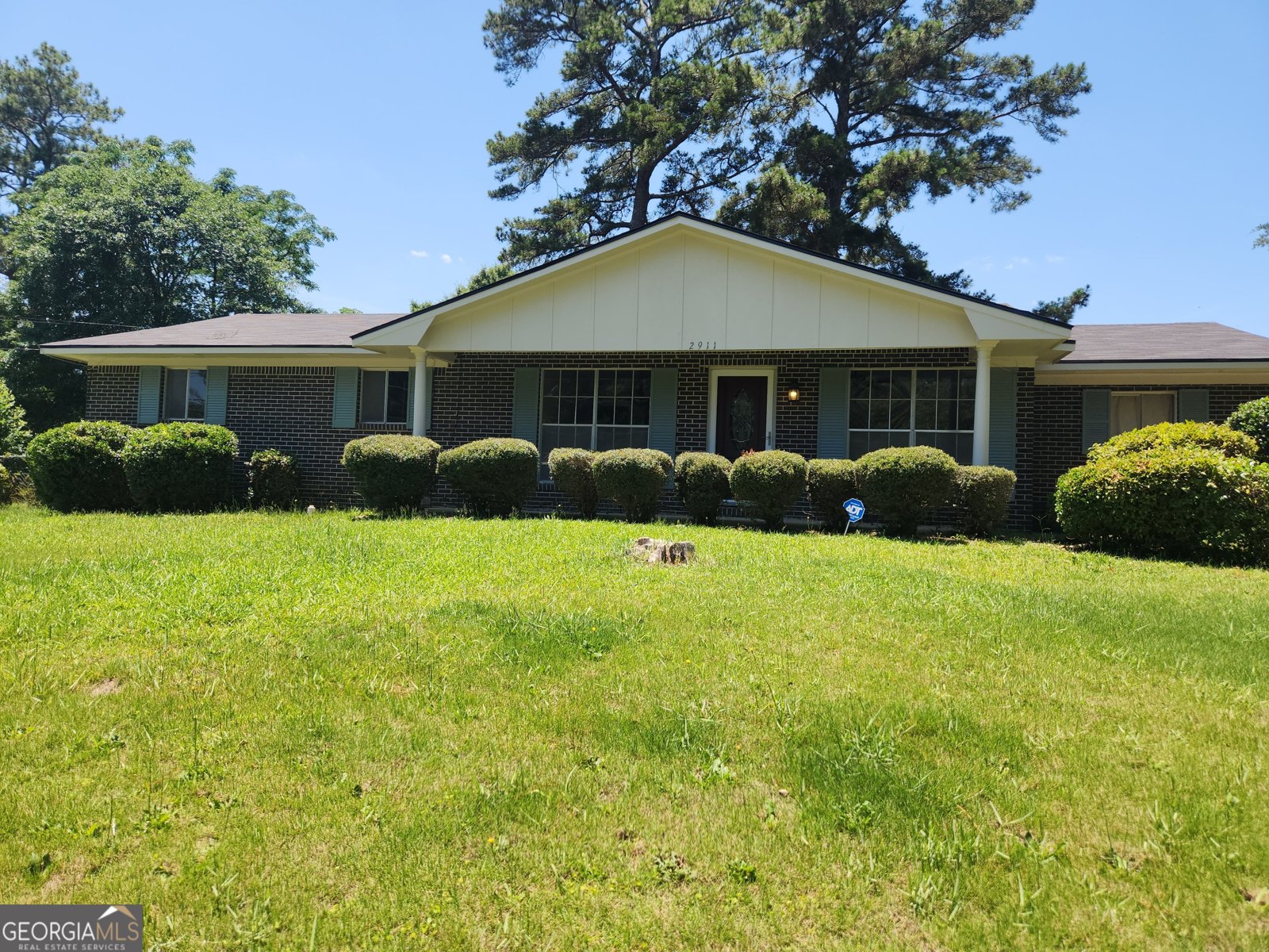 2911 Foresthill Drive Columbus - main photo
