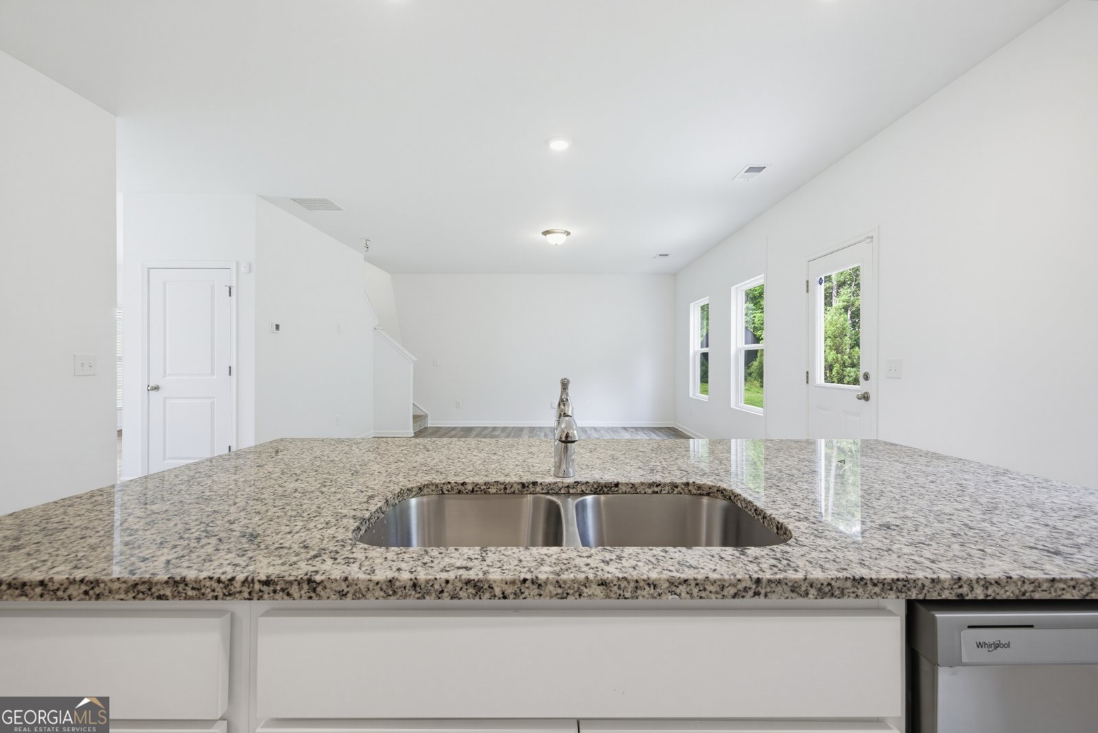 2048 Boxwood Circle Conyers - Photo 10