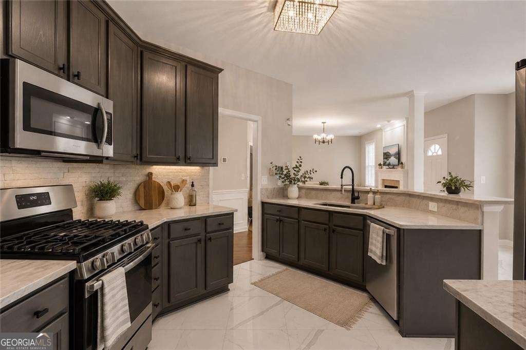 698 Deer Lake Trail Stone Mountain - Photo 13