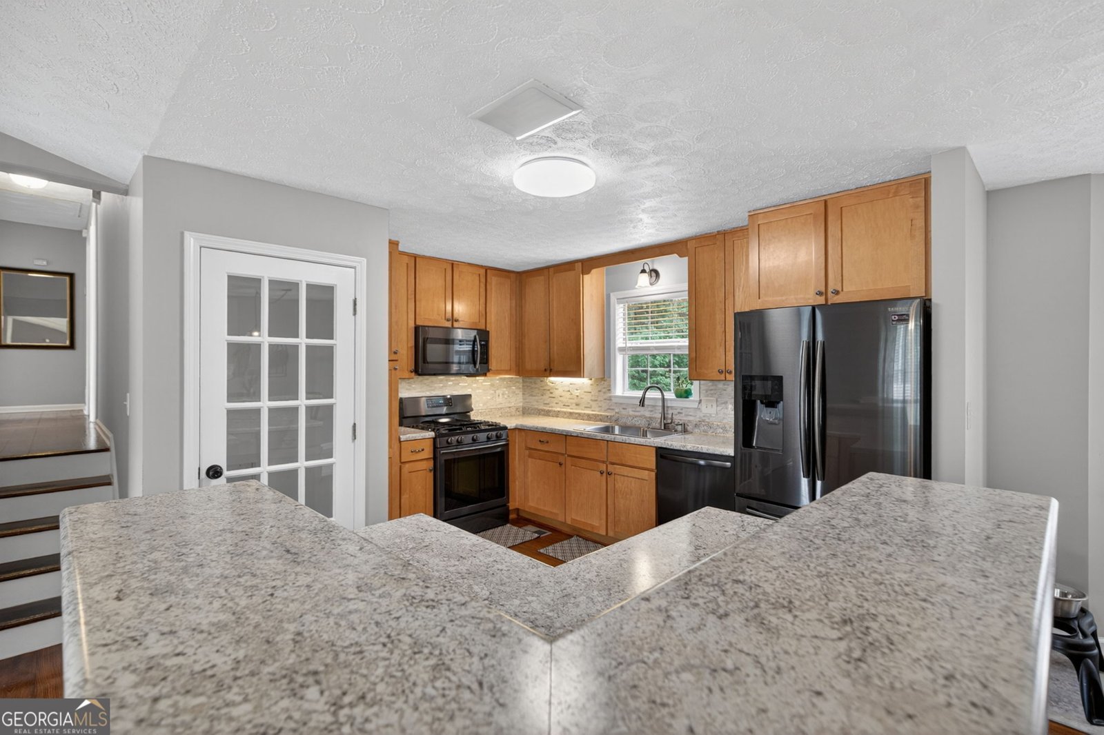 141 King Charles Road Dallas - Photo 10