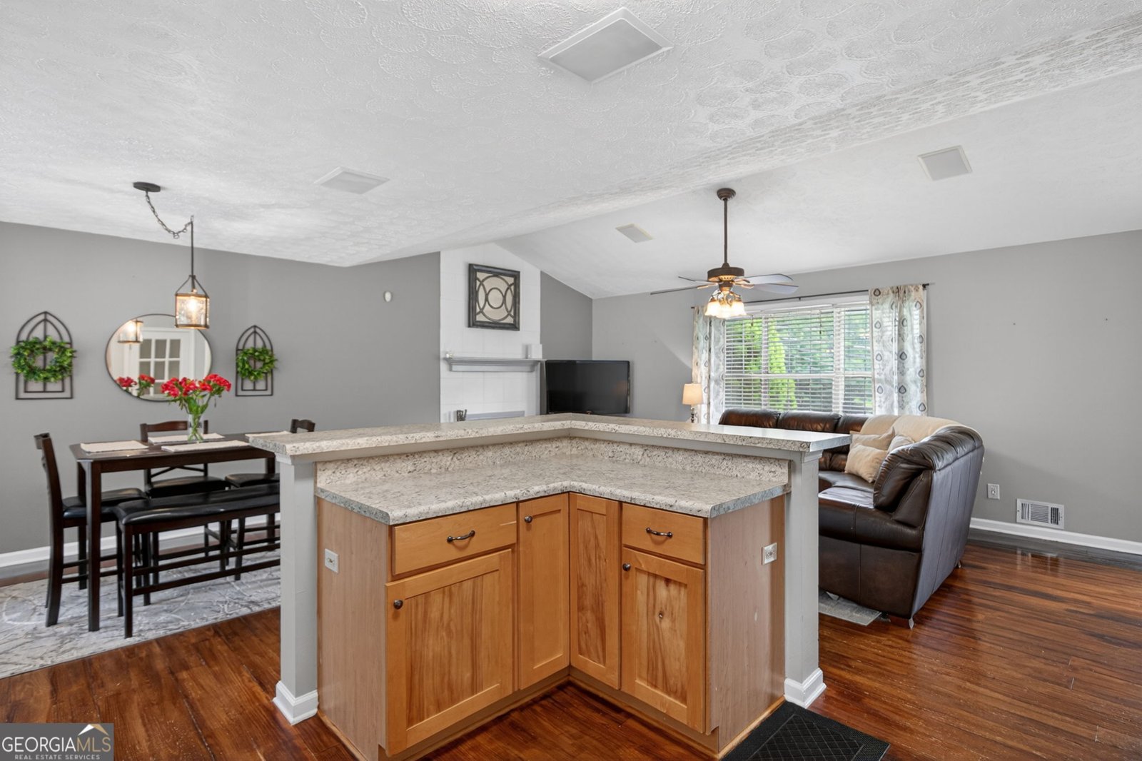 141 King Charles Road Dallas - Photo 14