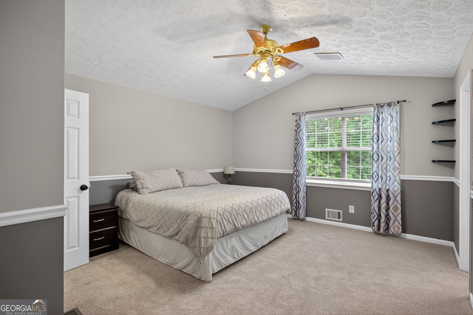 141 King Charles Road Dallas - Photo 18