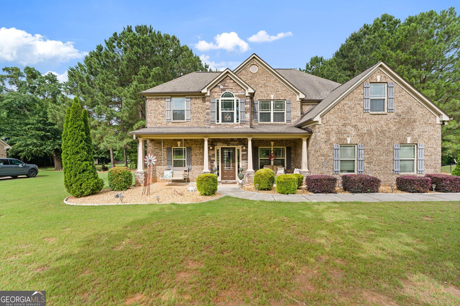 211 Burnham Court McDonough - main photo