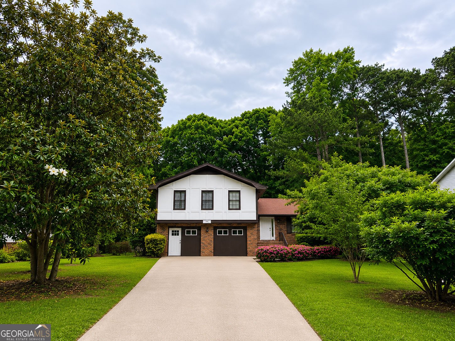 792 Mountainbrooke Circle Stone Mountain - main photo