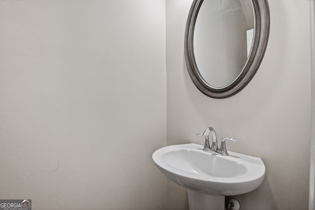 131 Regent Park Hoschton - Photo 10