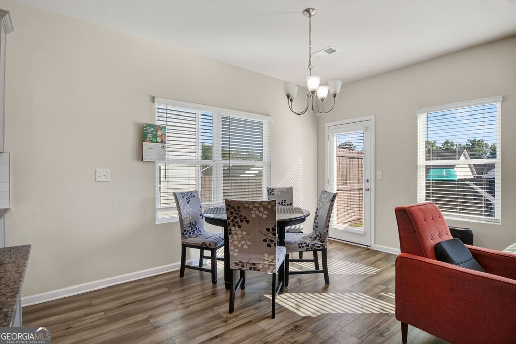 131 Regent Park Hoschton - Photo 12