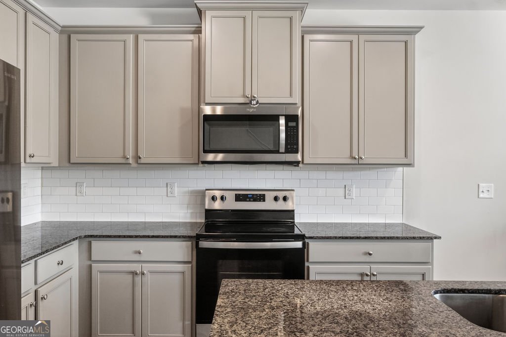 131 Regent Park Hoschton - Photo 7