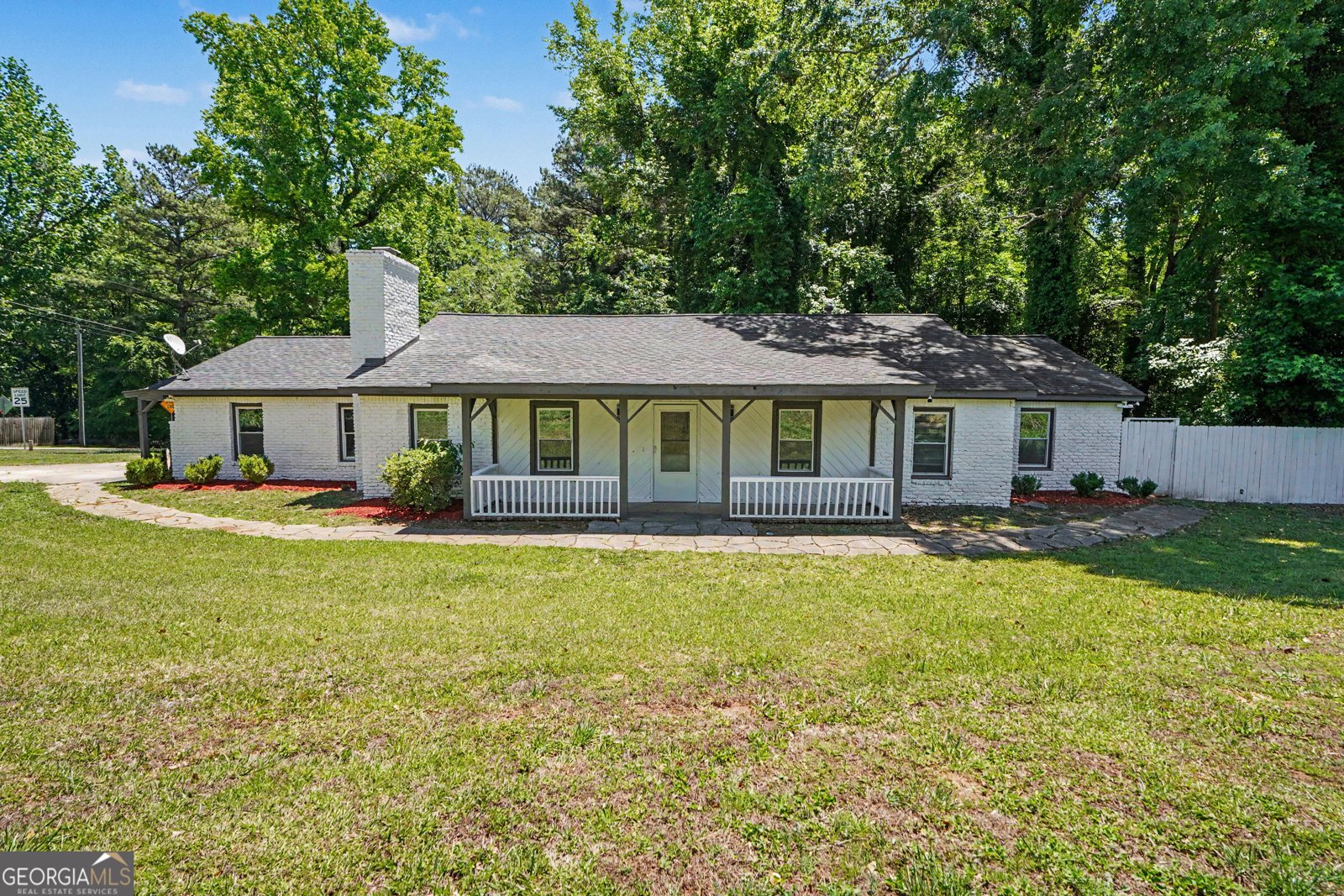 592 Henderson Road Jonesboro - main photo