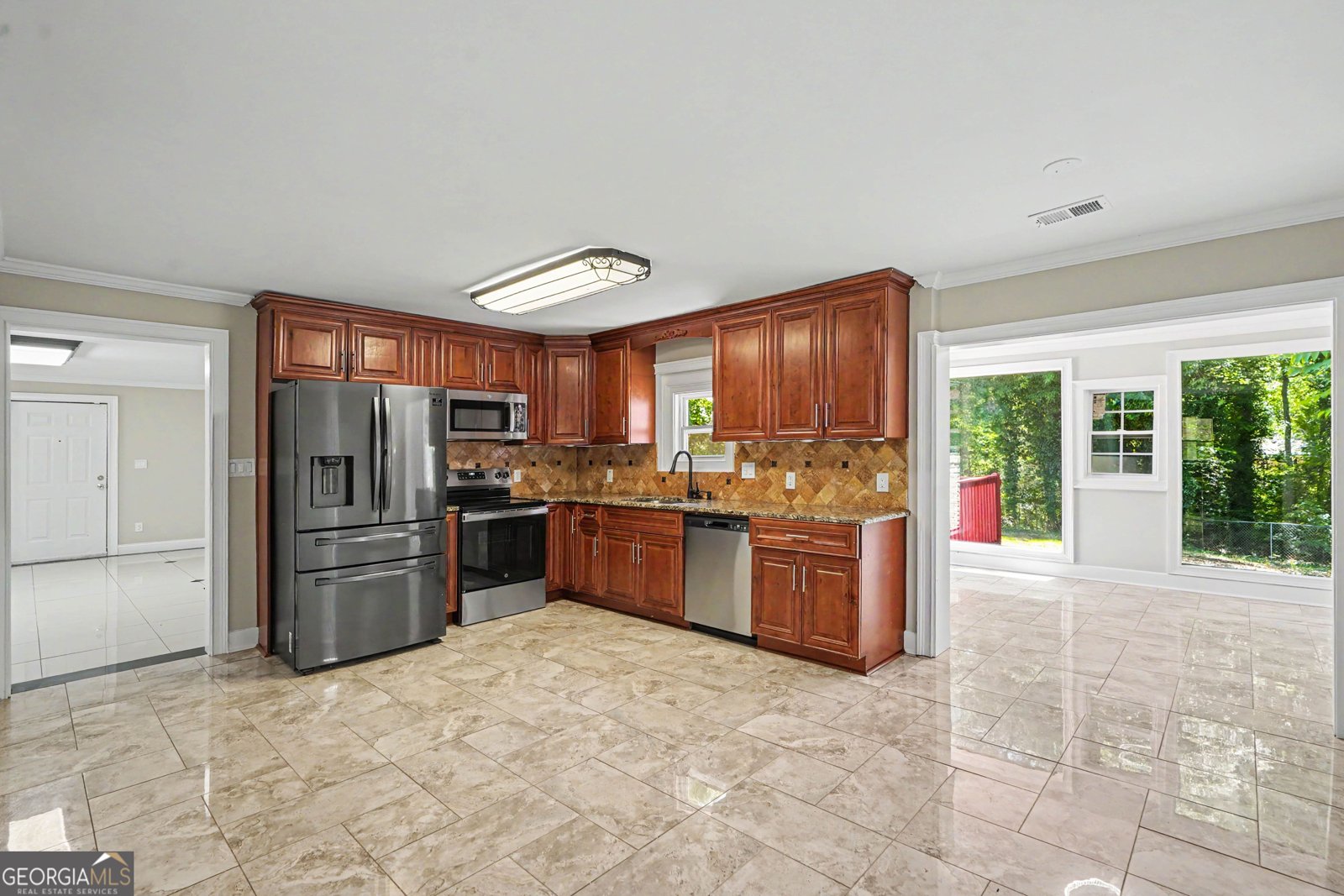 592 Henderson Road Jonesboro - Photo 6