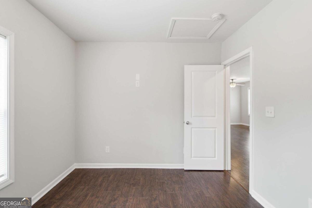 211 First Street Woodstock - Photo 18