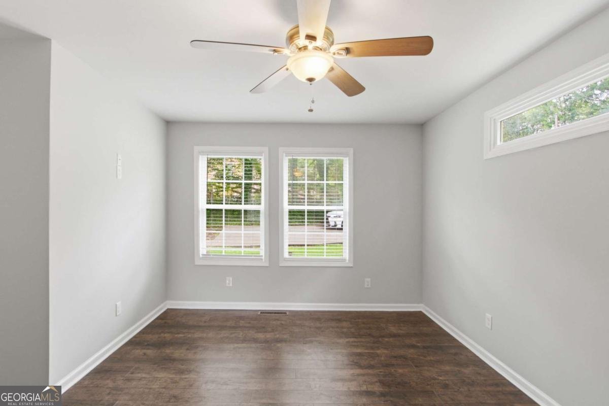 211 First Street Woodstock - Photo 19