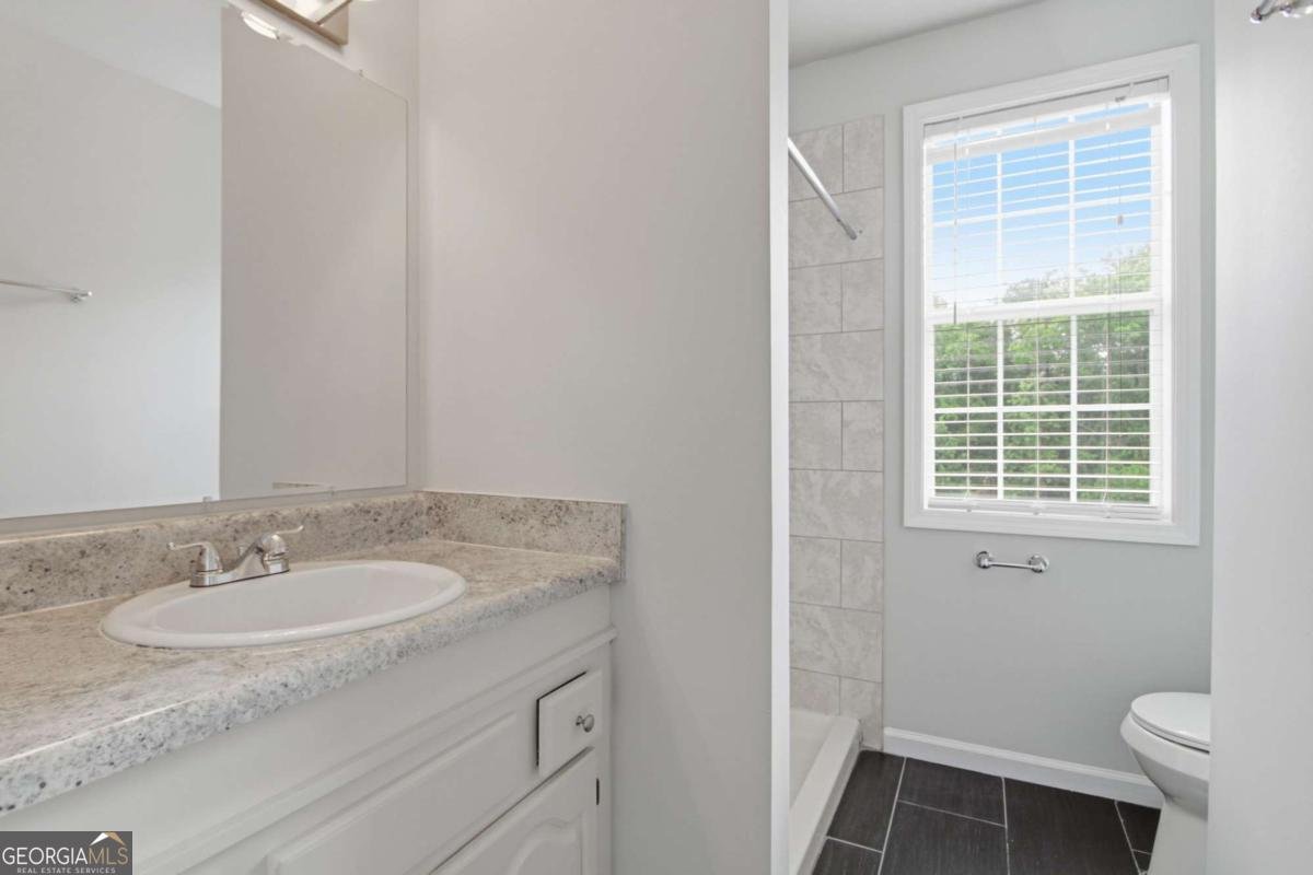211 First Street Woodstock - Photo 21