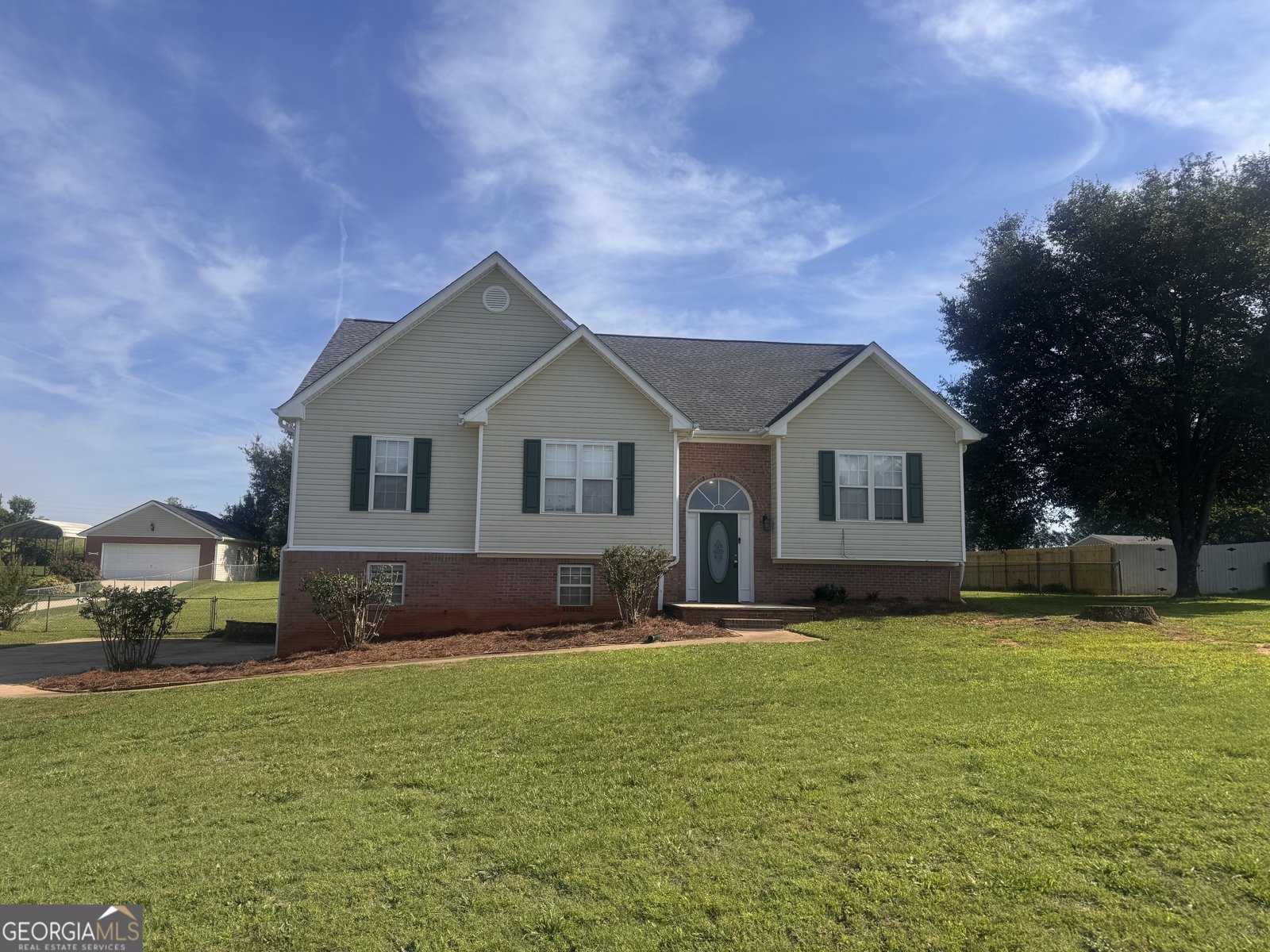 425 Freedom Drive McDonough - main photo
