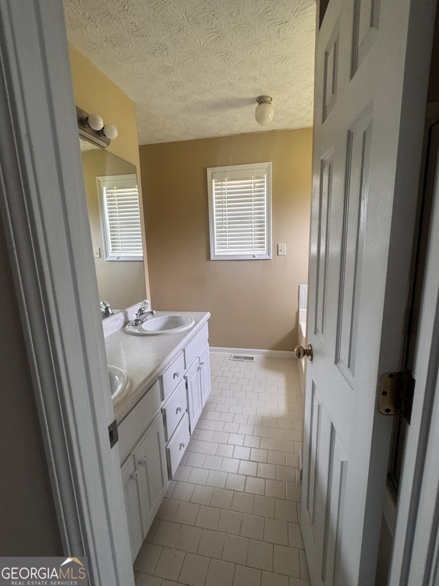 425 Freedom Drive McDonough - Photo 12