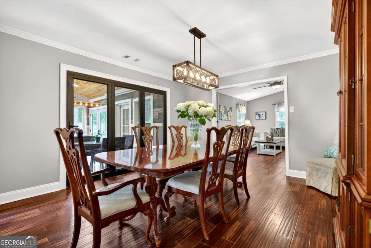 505 Wyncourtney Drive Sandy Springs - Photo 13
