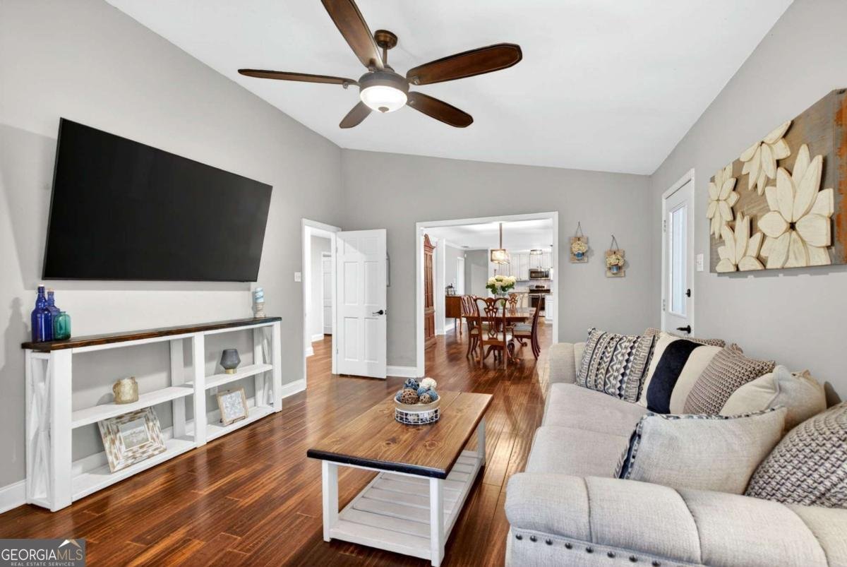 505 Wyncourtney Drive Sandy Springs - Photo 17
