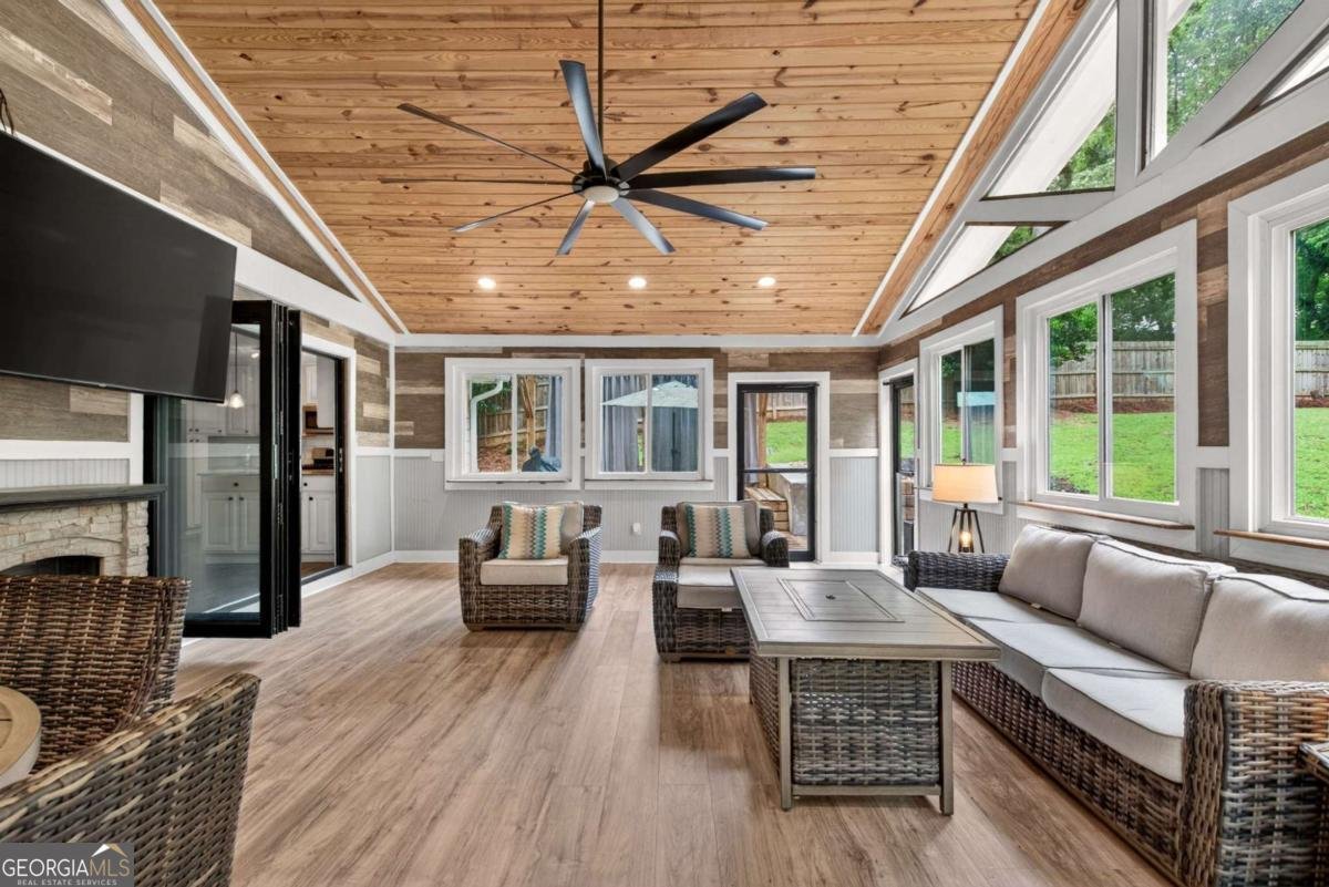 505 Wyncourtney Drive Sandy Springs - Photo 7