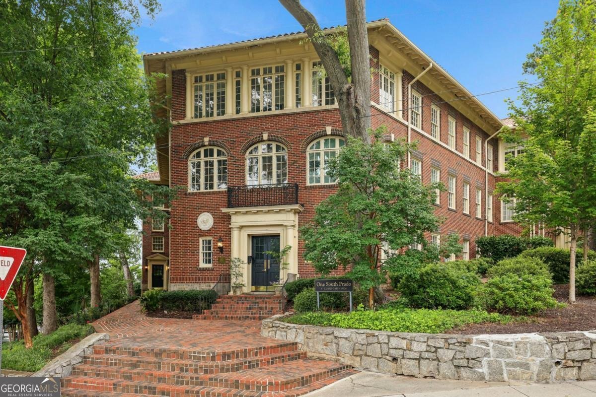 1 Prado Atlanta - main photo
