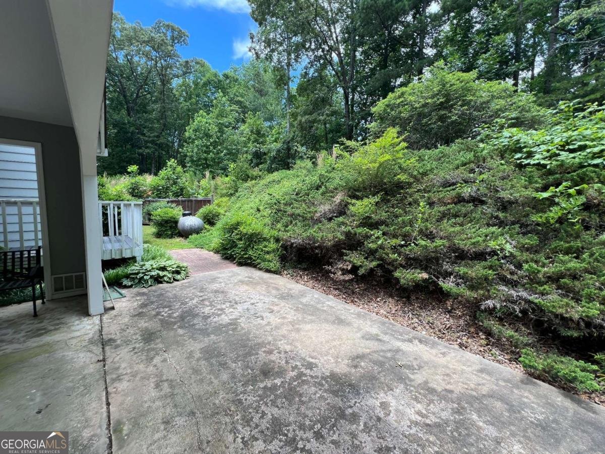 9135 Clearwater Road Gainesville - Photo 33