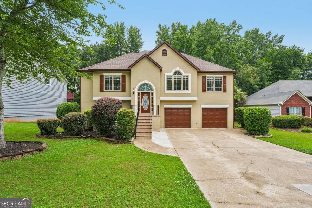 209 Eagle Glen Court Woodstock - main photo