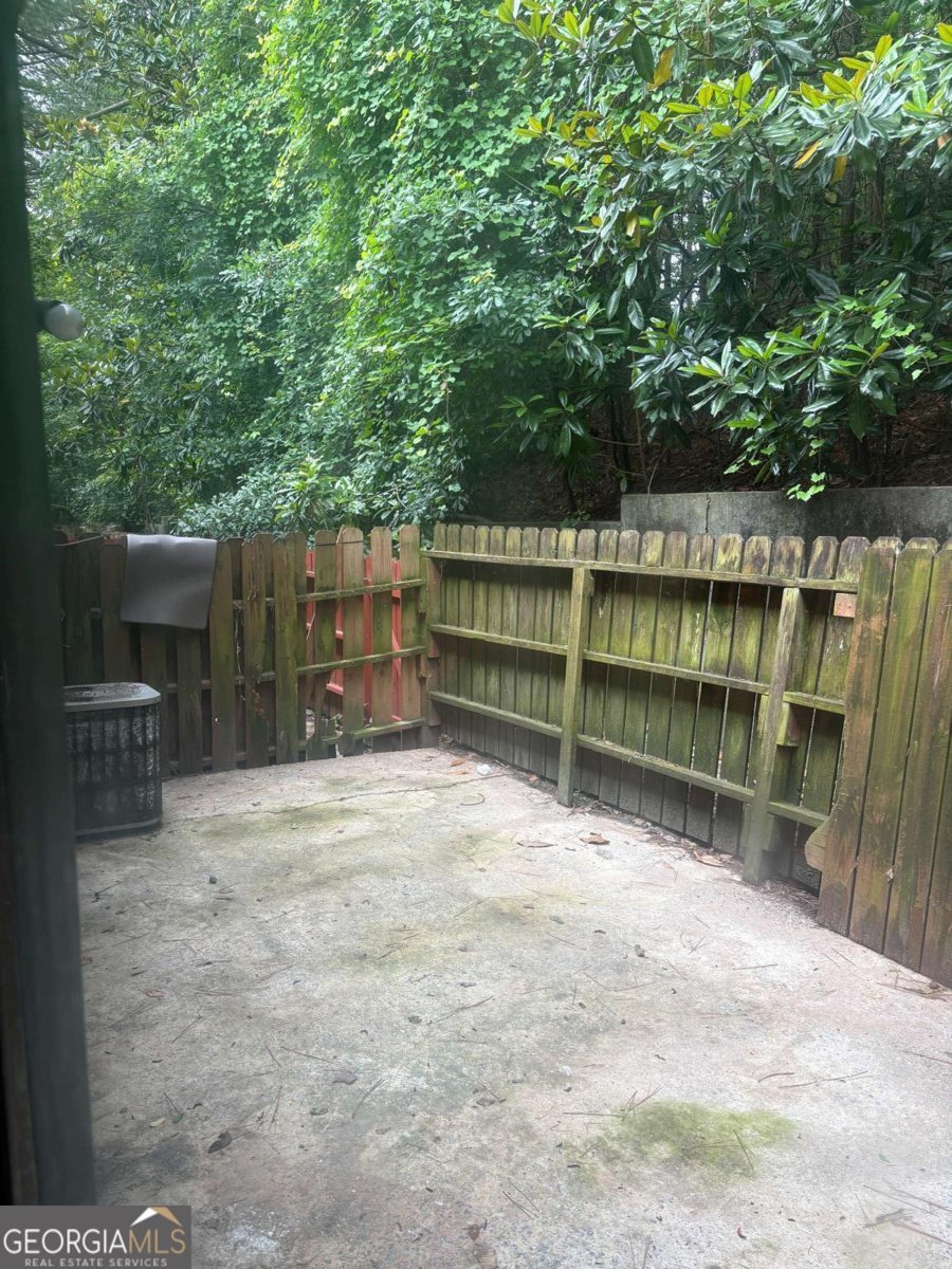 4701 Flat Shoals Road Union City - Photo 8