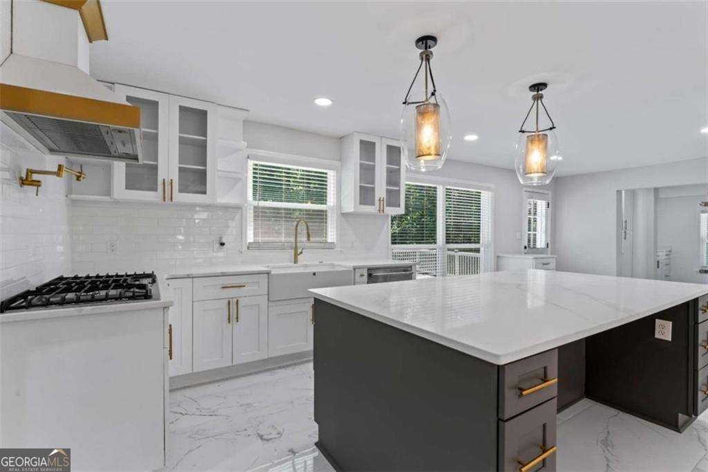 2023 Stoneleigh Drive Stone Mountain - Photo 8