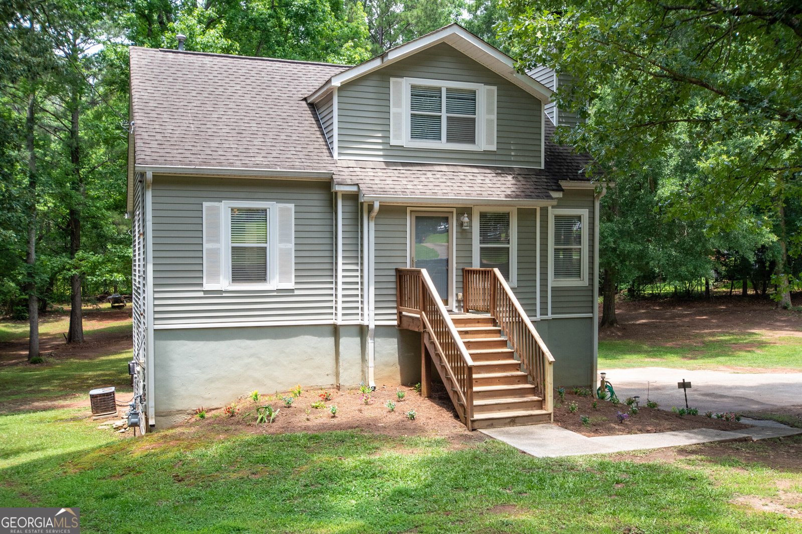 195 Pinewood Drive Senoia - main photo