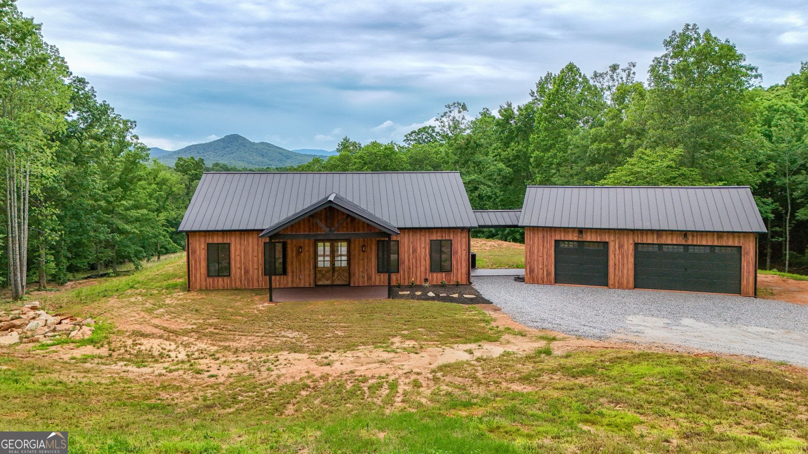 402 Lovelace Road Clarkesville - main photo